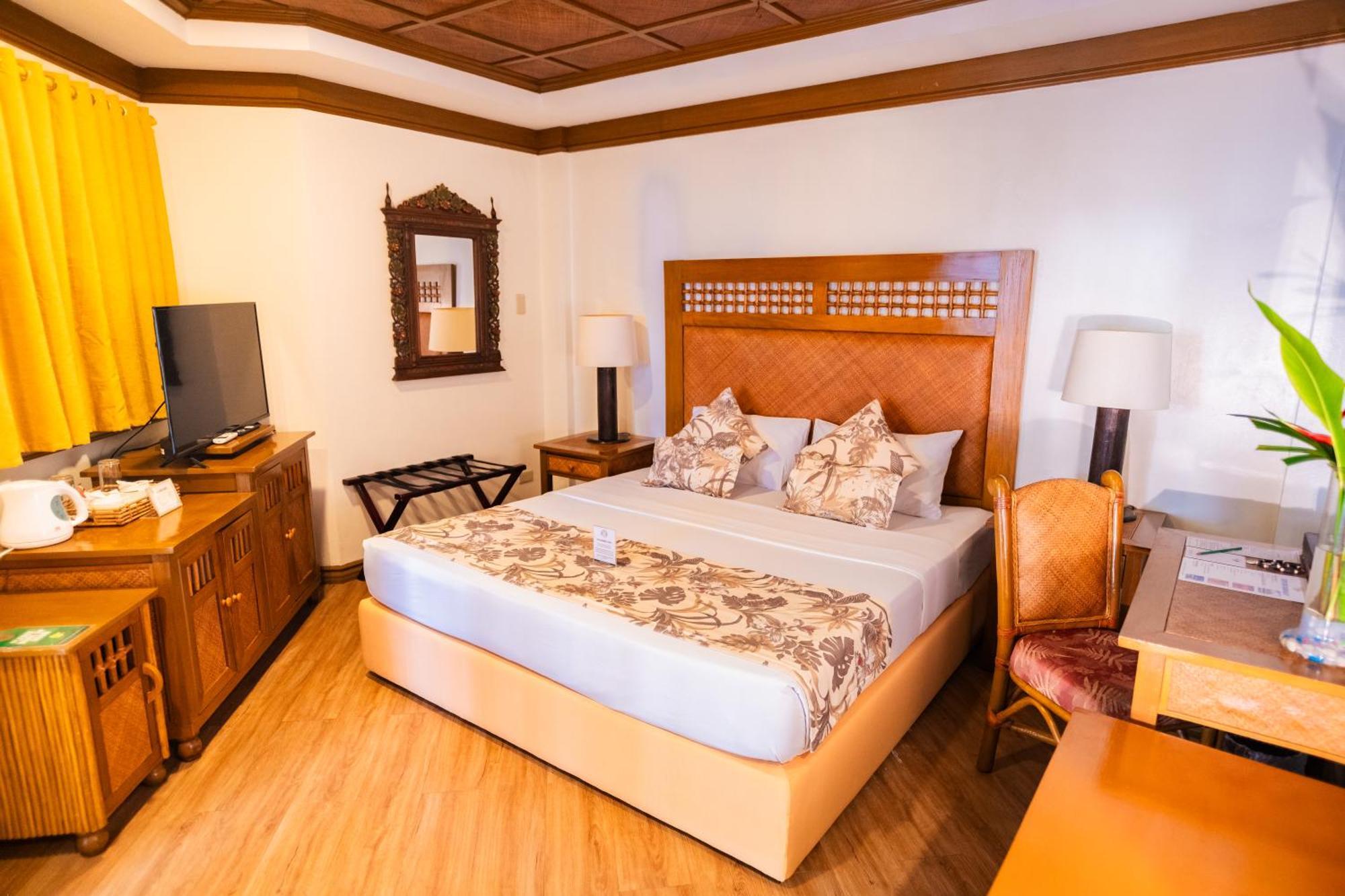 Manoc-Manoc Boracay Tropics Resort Hotel מראה חיצוני תמונה