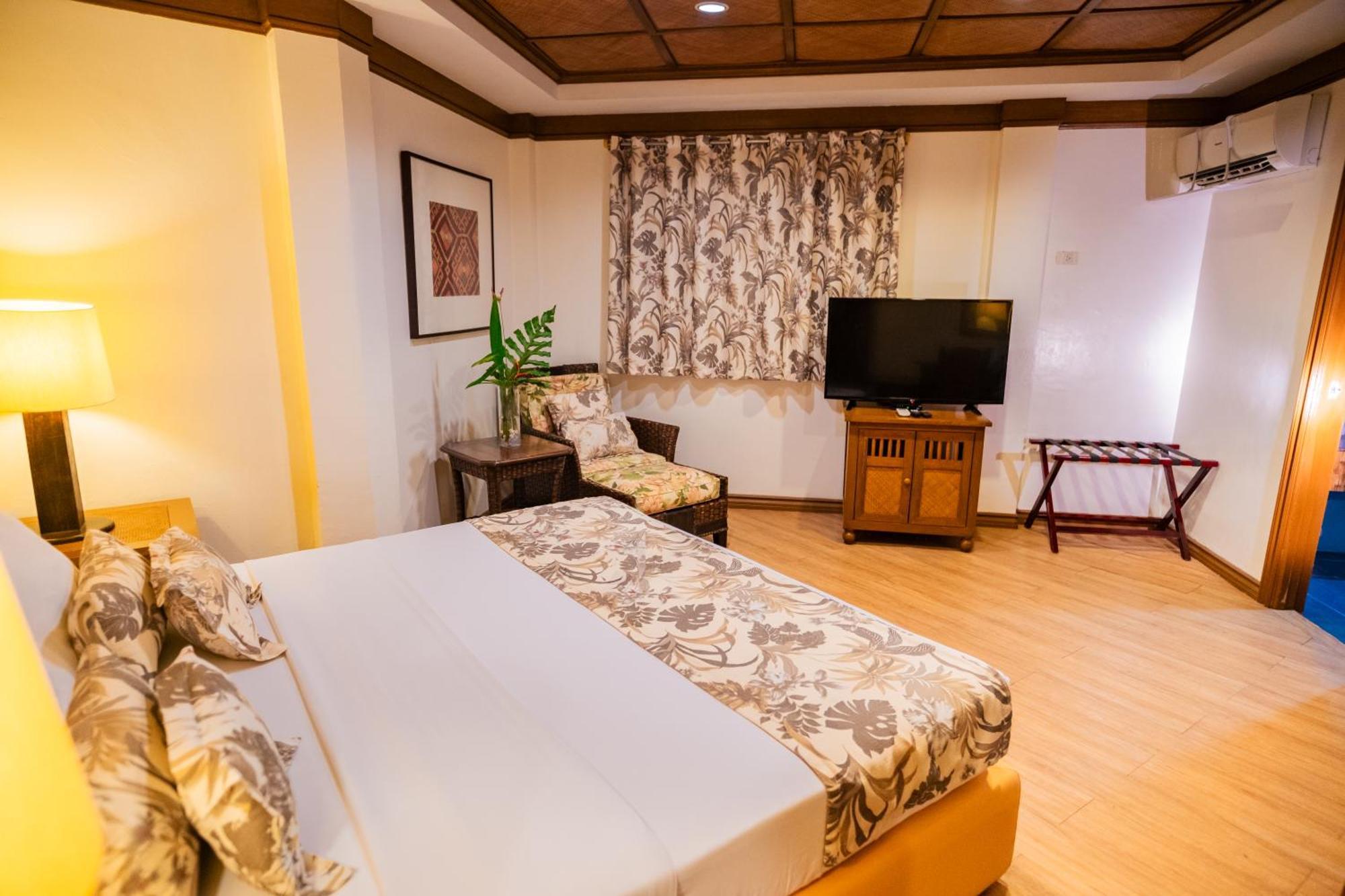Manoc-Manoc Boracay Tropics Resort Hotel מראה חיצוני תמונה