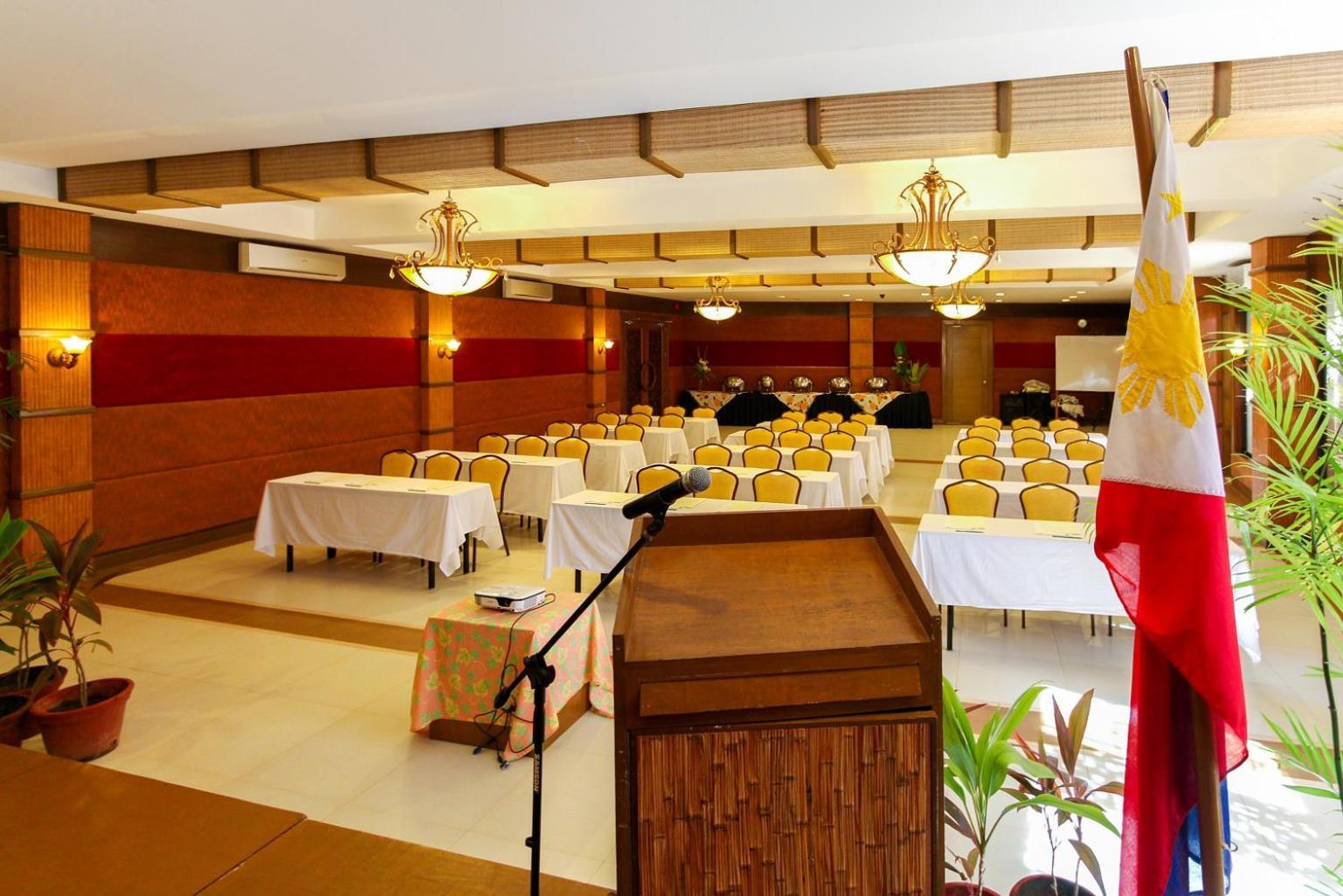 Manoc-Manoc Boracay Tropics Resort Hotel מראה חיצוני תמונה