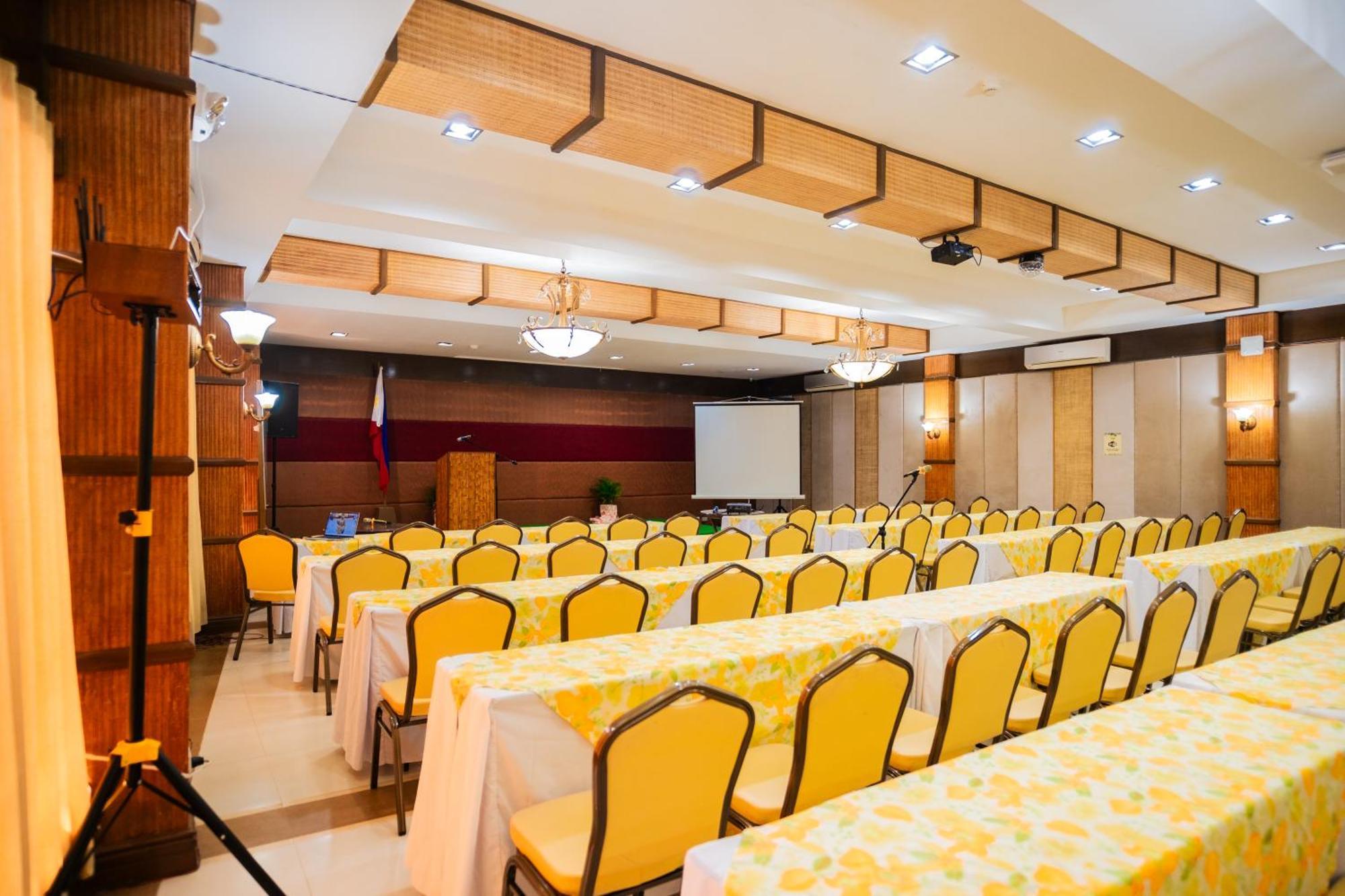 Manoc-Manoc Boracay Tropics Resort Hotel מראה חיצוני תמונה