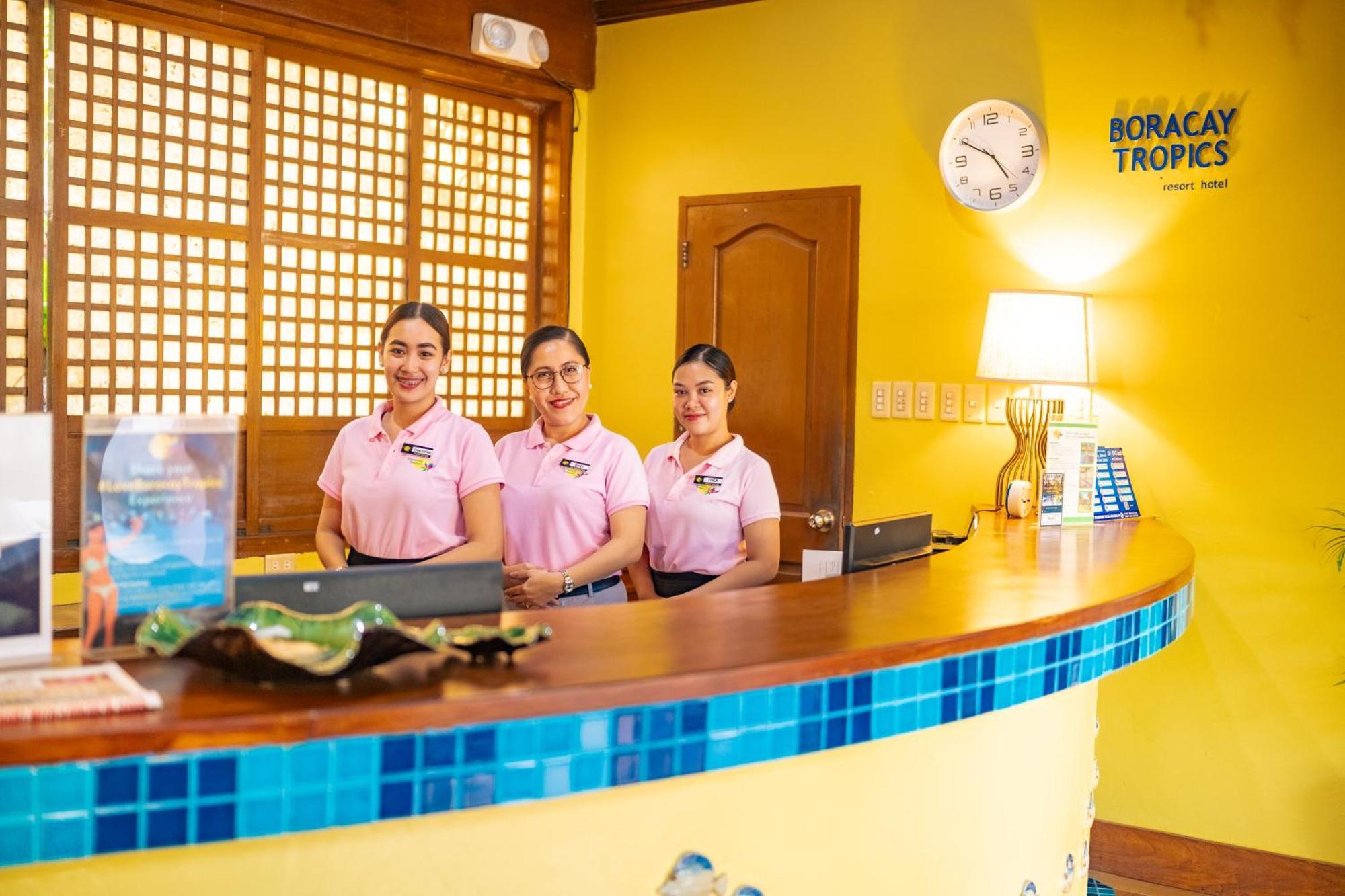 Manoc-Manoc Boracay Tropics Resort Hotel מראה חיצוני תמונה