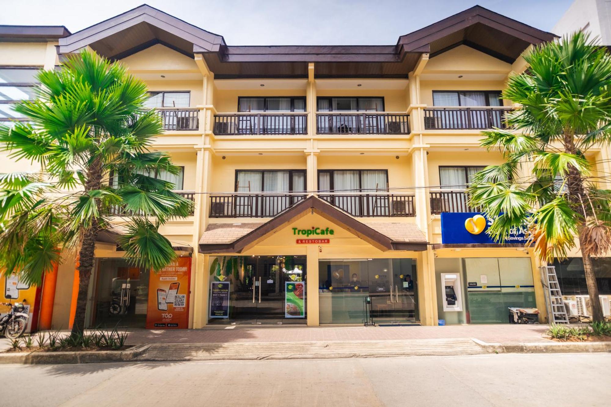 Manoc-Manoc Boracay Tropics Resort Hotel מראה חיצוני תמונה