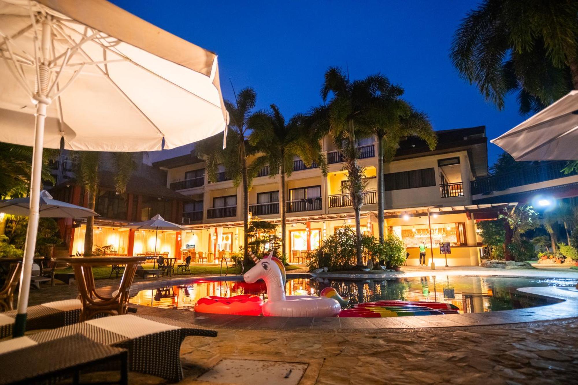 Manoc-Manoc Boracay Tropics Resort Hotel מראה חיצוני תמונה
