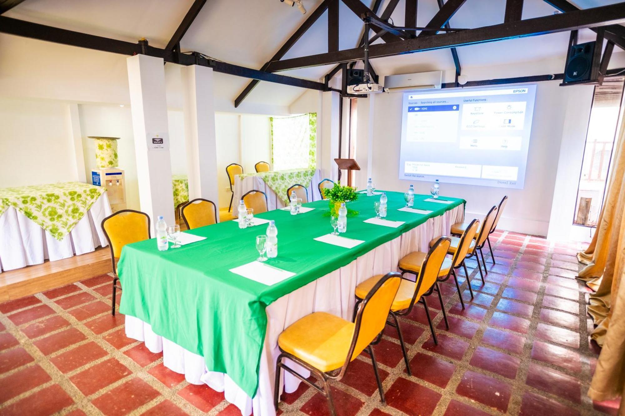 Manoc-Manoc Boracay Tropics Resort Hotel מראה חיצוני תמונה
