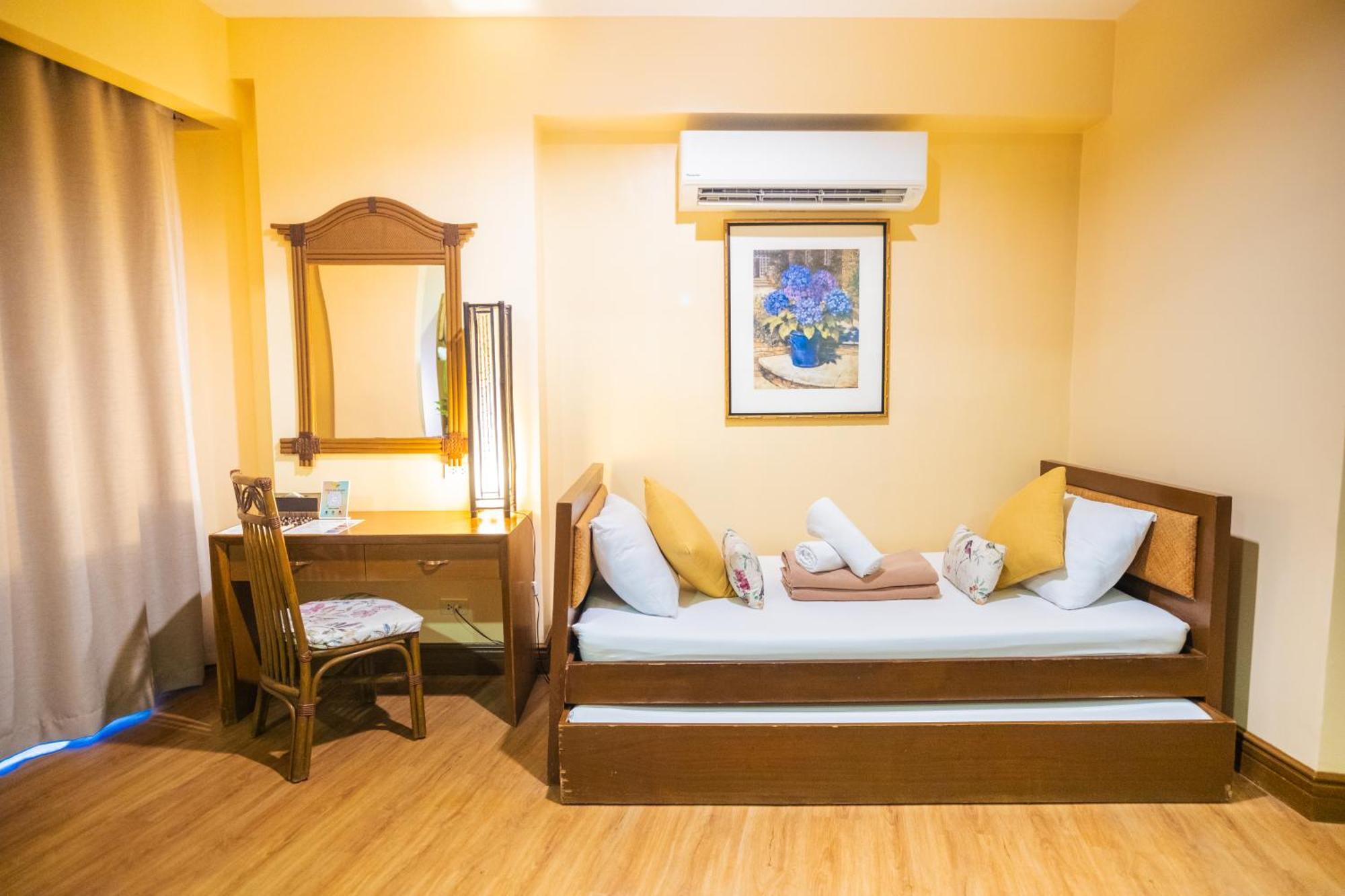 Manoc-Manoc Boracay Tropics Resort Hotel מראה חיצוני תמונה