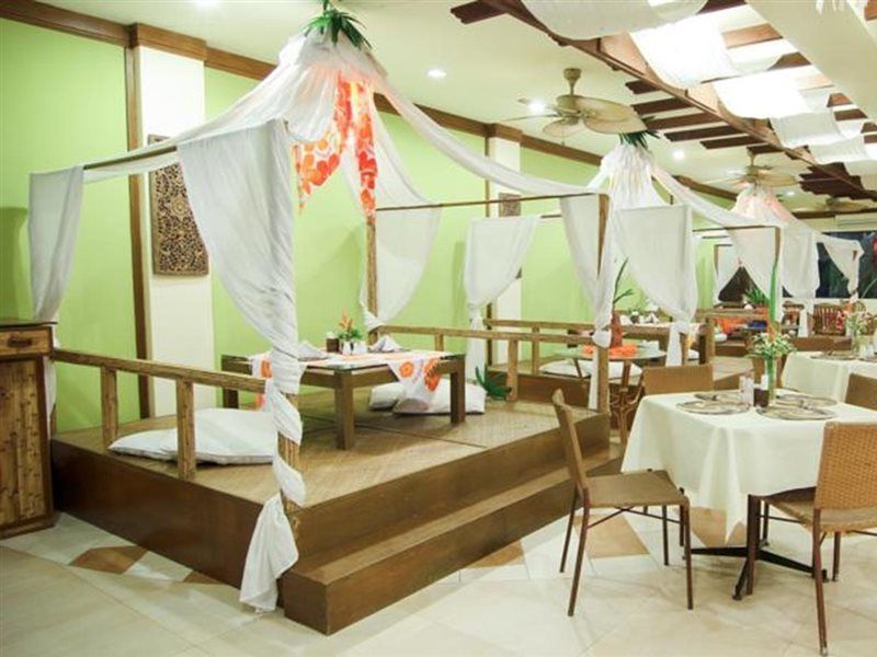 Manoc-Manoc Boracay Tropics Resort Hotel מראה חיצוני תמונה